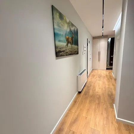 22 Luxury Free Parking
